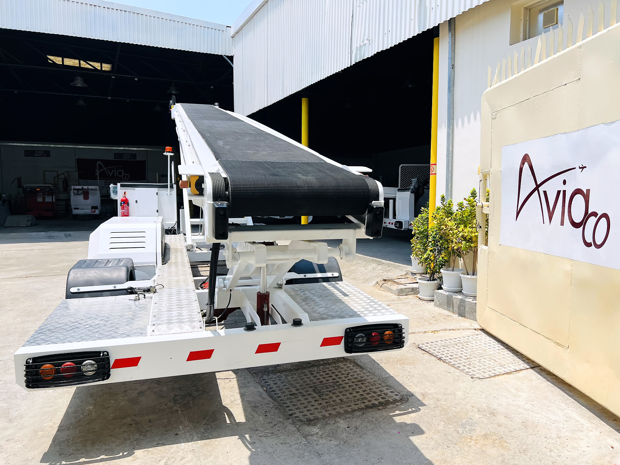 AVIACO GSE - vehicles for sale undefined: picture 76