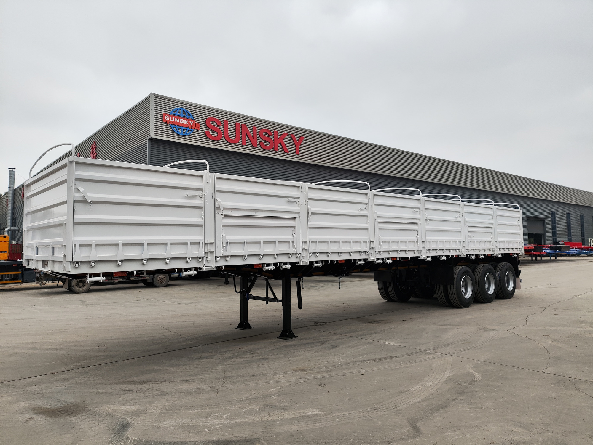 Xiamen Sunsky Vehicle Co.,Ltd - Tractor units - Euro 2 undefined: picture 12