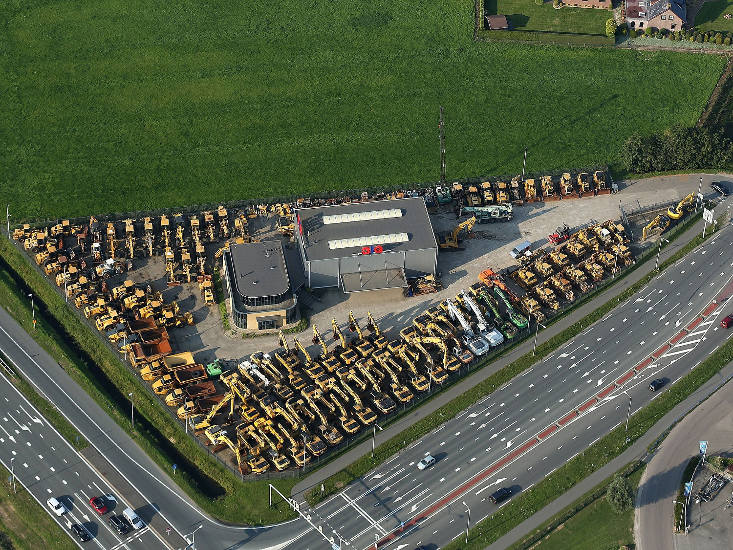 Big Machinery B.V. - Semi-trailers ÖZGÜL - Year: 2024 undefined: picture 4
