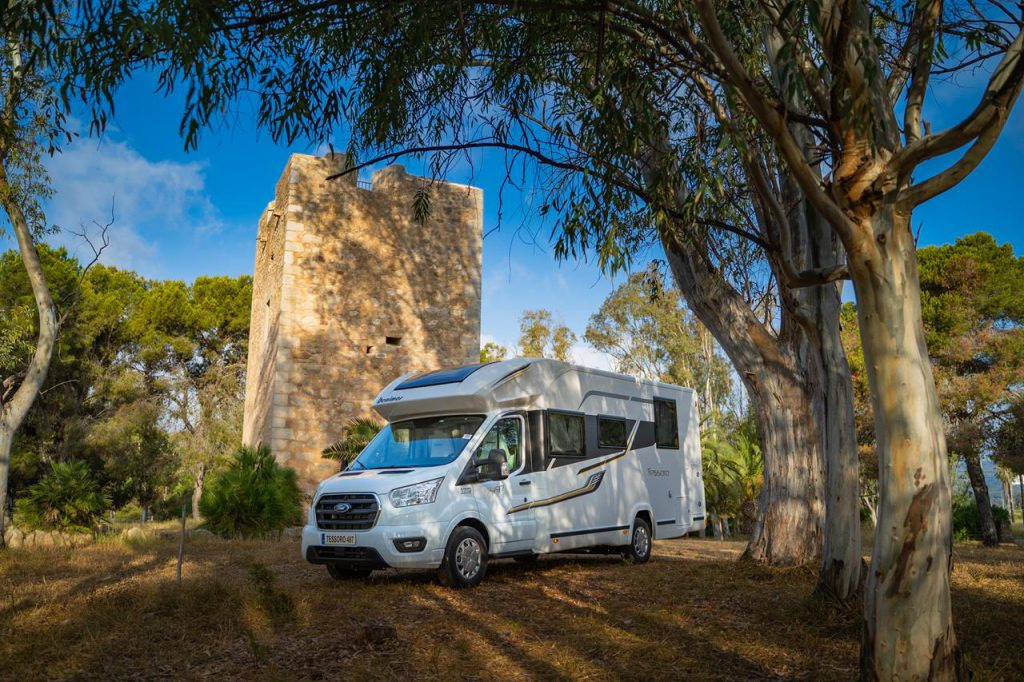 2 AP SPÓŁKA Z OGRANICZONĄ ODPOWIEDZIALNOŚCIĄ - Campers undefined: picture 1