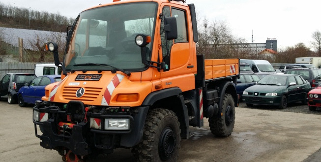 1&1 - Automobile - Utility/ Special vehicles - Year: 2005, 4x4, gearbox: automatic undefined: picture 1