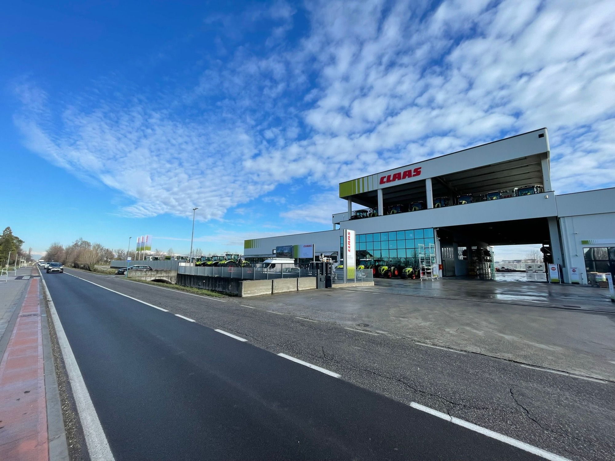 CLAAS Agricoltura S.r.l - vehicles for sale undefined: picture 3