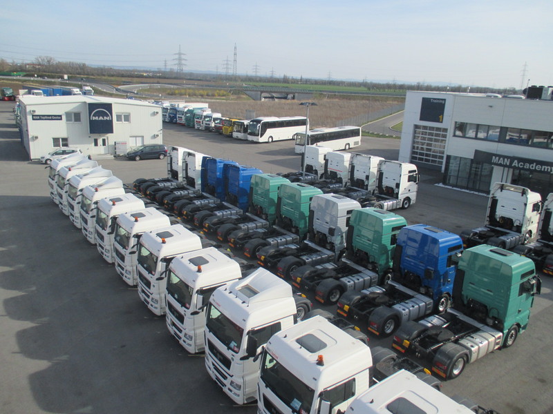 MAN Truck & Bus Vertrieb Österreich GesmbH - Trucks - gearbox: manual undefined: picture 1