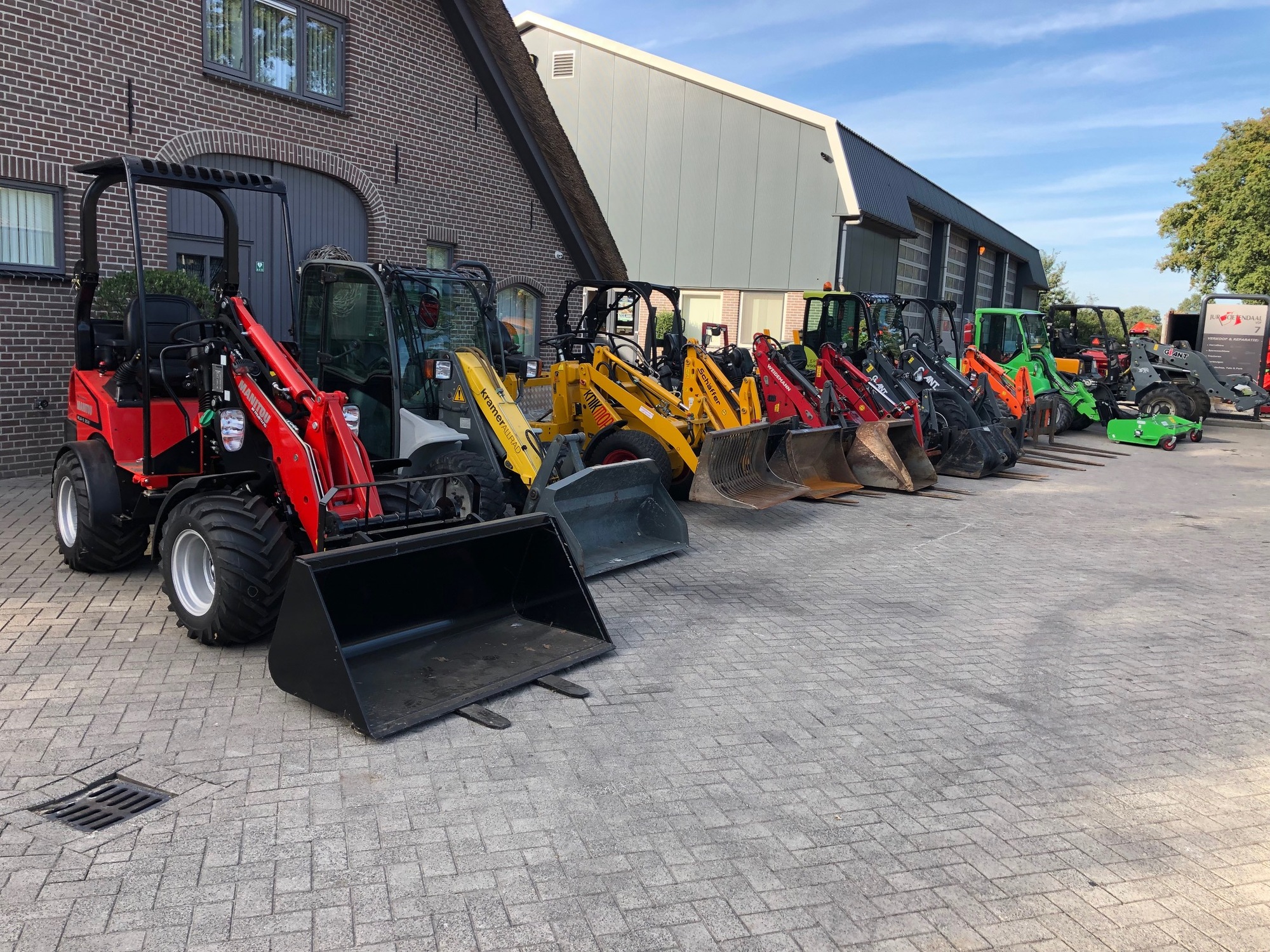 Jur Soetendaal - Construction machinery - new undefined: picture 1