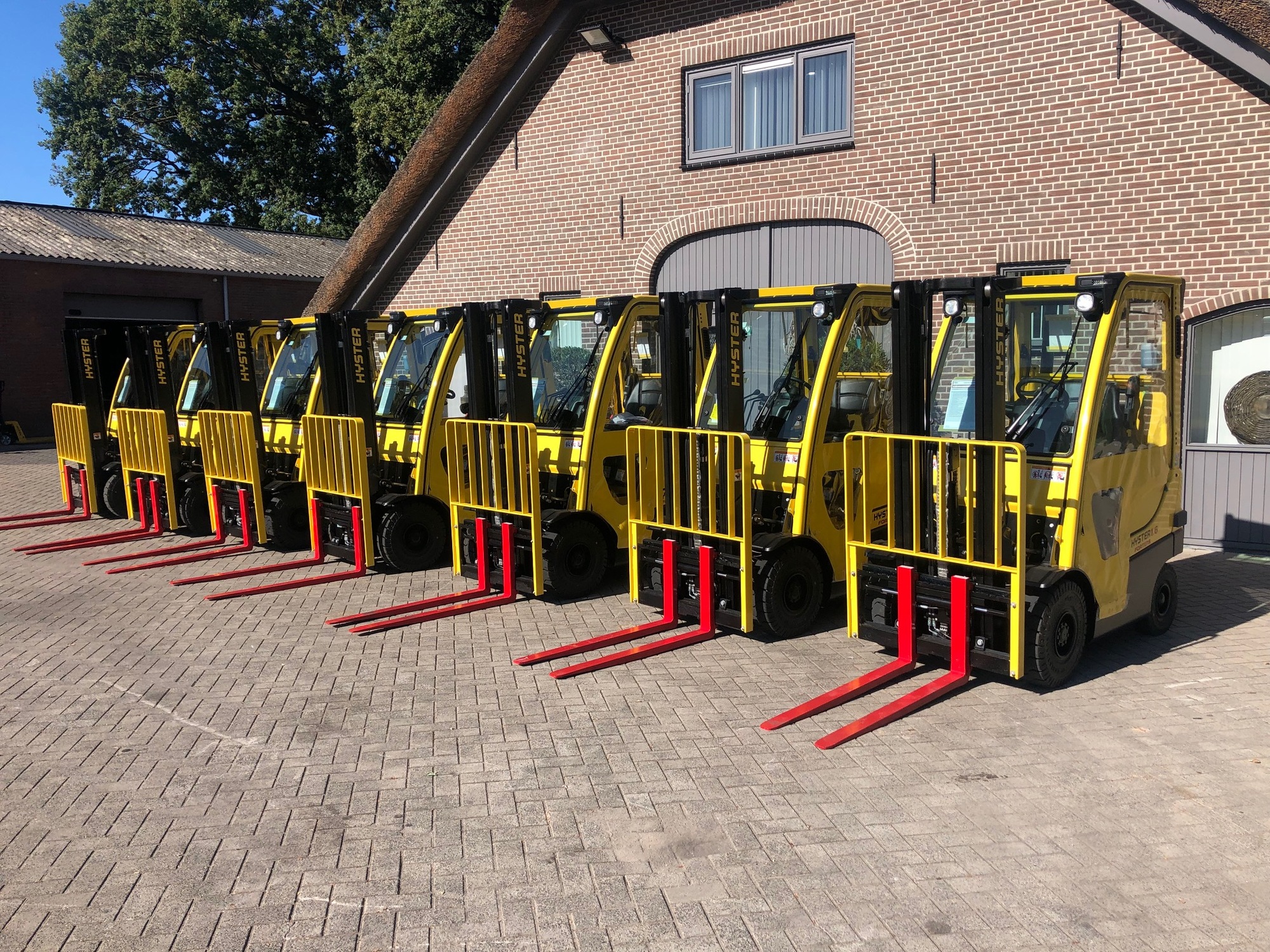 Jur Soetendaal - Construction machinery - new undefined: picture 2