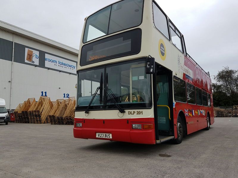 USED COACH SALES LTD undefined: picture 12