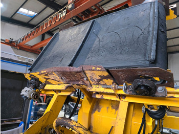 Hook lift truck Rubble Master RM 60 Backenbrecher Brecher: picture 4 Hook lift truck Rubble Master RM 60 Backenbrecher Brecher: picture 4