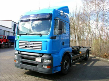 Cab chassis truck MAN TGA 02  18.410 TGA2 Achs BDF- LKW: picture 2