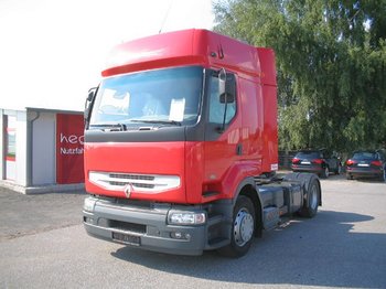 Tractor unit RENAULT: picture 1