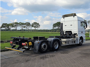 Container transporter/ Swap body truck MAN 26.500 TGX: picture 3