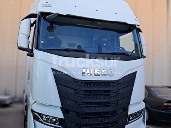 Tractor unit IVECO S-WAY