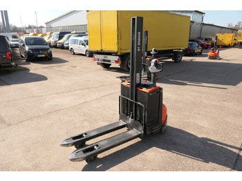 Pallet truck BT SWE 080L: picture 5