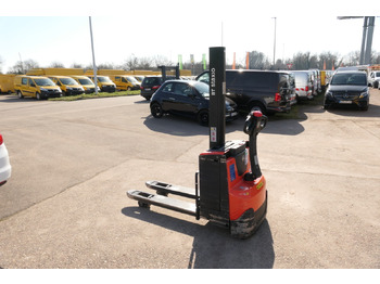 Pallet truck BT SWE 080L: picture 2