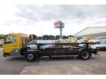 Container transporter/ Swap body truck MERCEDES-BENZ KAMAG WBH 25 Wiesel Sattelkupplung Umsetzfahrz.: picture 2