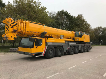 Mobile crane LIEBHERR