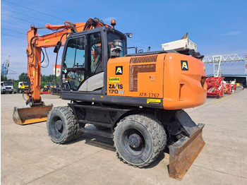 Wheel excavator Hitachi ZX170W-5B: picture 2