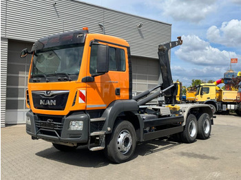 Hook lift truck MAN TGS