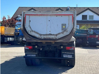 Skip loader truck MAN TG-S 35.400 8x6H 4 Achs Muldenkipper Carnehl: picture 4