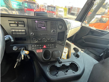 Hook lift truck, Crane truck MERCEDES-BENZ Antos 2543 L 6x2 Abrollkipper mit Kran Funk+Greiferst.: picture 2