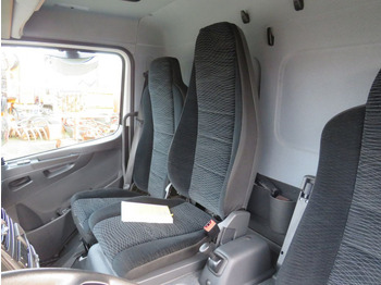 Curtain side van MERCEDES-BENZ Atego 818 L Pritsche LBW LBW 1 to AHK+Luftans: picture 3 Curtain side van MERCEDES-BENZ Atego 818 L Pritsche LBW LBW 1 to AHK+Luftans: picture 3