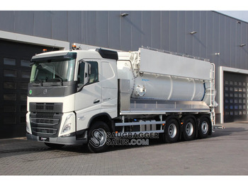 Vacuum truck VOLVO FH 500