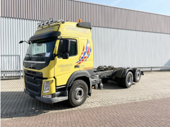 Cab chassis truck