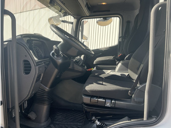 Interior photo 1: Tipper Mercedes-Benz Atego 818/23 K 4x2 Atego 818/23 K 4x2, 2x AHK, Meiller-Kipper, mehrfach Vorhanden! Interior photo 1: Tipper Mercedes-Benz Atego 818/23 K 4x2 Atego 818/23 K 4x2, 2x AHK, Meiller-Kipper, mehrfach Vorhanden!
