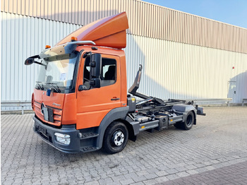 Hook lift truck MERCEDES-BENZ Atego 824