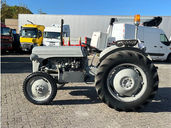 Farm tractor MASSEY FERGUSON