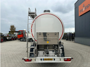 Tank semi-trailer for transportation of food Van Hool FOOD / RVS chassis / empty weight: 5.860kg / 29.500L / 1-comp.+ 1 baffel / discbrakes / NL / APK: 02/2026: picture 5 Tank semi-trailer for transportation of food Van Hool FOOD / RVS chassis / empty weight: 5.860kg / 29.500L / 1-comp.+ 1 baffel / discbrakes / NL / APK: 02/2026: picture 5
