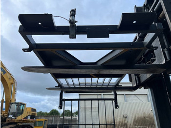 Cab and interior for Construction machinery Doosan DX180 / DX225: picture 5 Cab and interior for Construction machinery Doosan DX180 / DX225: picture 5