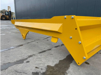 New Tail lift for Construction machinery Volvo A25G: picture 5