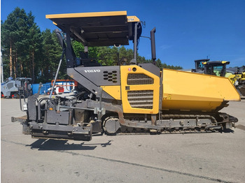 Asphalt paver VOLVO