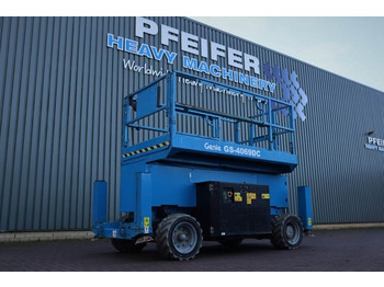 Scissor lift GENIE