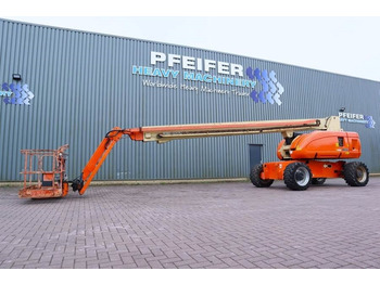 Telescopic boom JLG