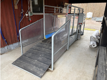 Livestock equipment