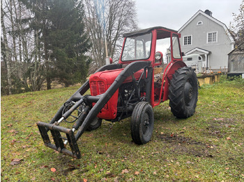 Farm tractor MASSEY FERGUSON