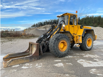 Wheel loader VOLVO 4500