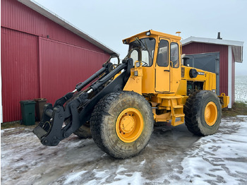 Wheel loader VOLVO L90