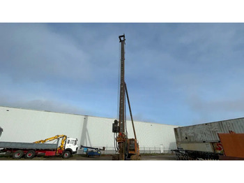 Drilling rig Hitachi EX200 LC Driller: picture 3