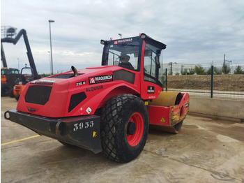 Compactor BOMAG BW216D5: picture 2 Compactor BOMAG BW216D5: picture 2