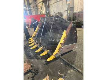 New Loader bucket Hitachi ZW220 Rock Bucket: picture 2