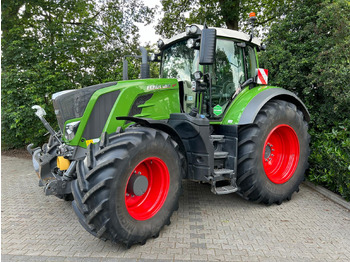 Farm tractor FENDT 828 Vario