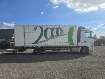 Box truck MERCEDES-BENZ 1833: picture 2
