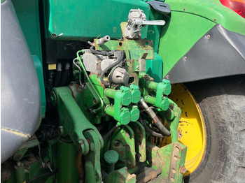 Farm tractor John Deere 6620: picture 5