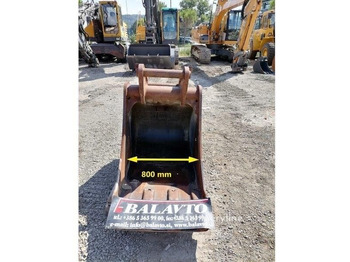 Excavator bucket