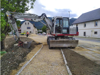 Wheel excavator TAKEUCHI