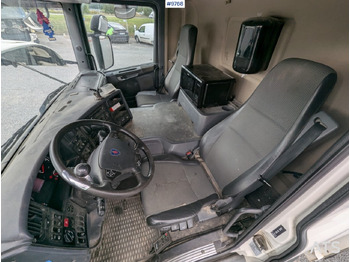 Leasing of  Box Truck Scania P280 4X2 with tail lift Box Truck Scania P280 4X2 with tail lift: picture 5