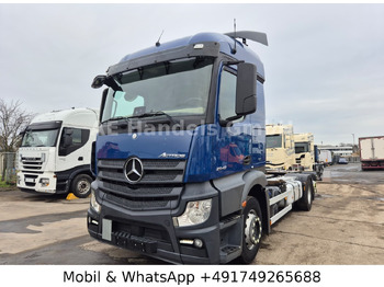 Container transporter/ Swap body truck MERCEDES-BENZ Actros 2542