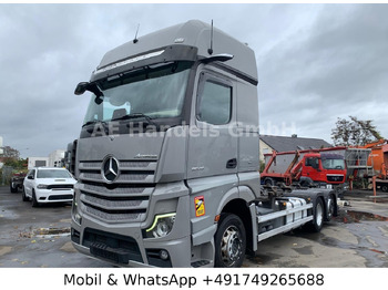 Container transporter/ Swap body truck MERCEDES-BENZ Actros 2545